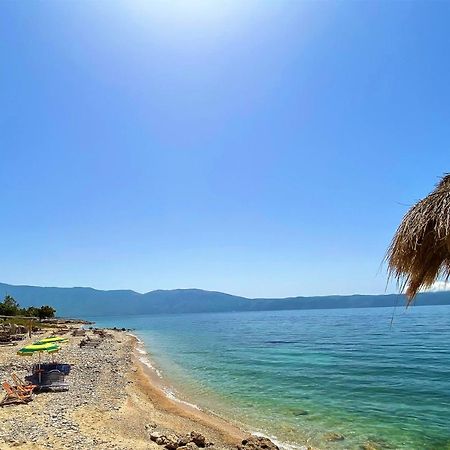 Ramo'S Green Beachside Retreat - Cozy 2 Bedroom Home Vlore Exterior photo