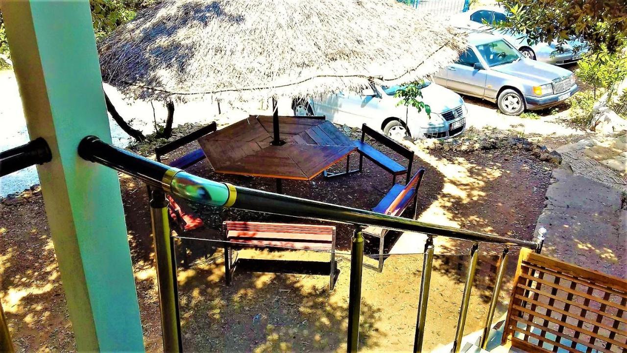 Ramo'S Green Beachside Retreat - Cozy 2 Bedroom Home Vlore Exterior photo